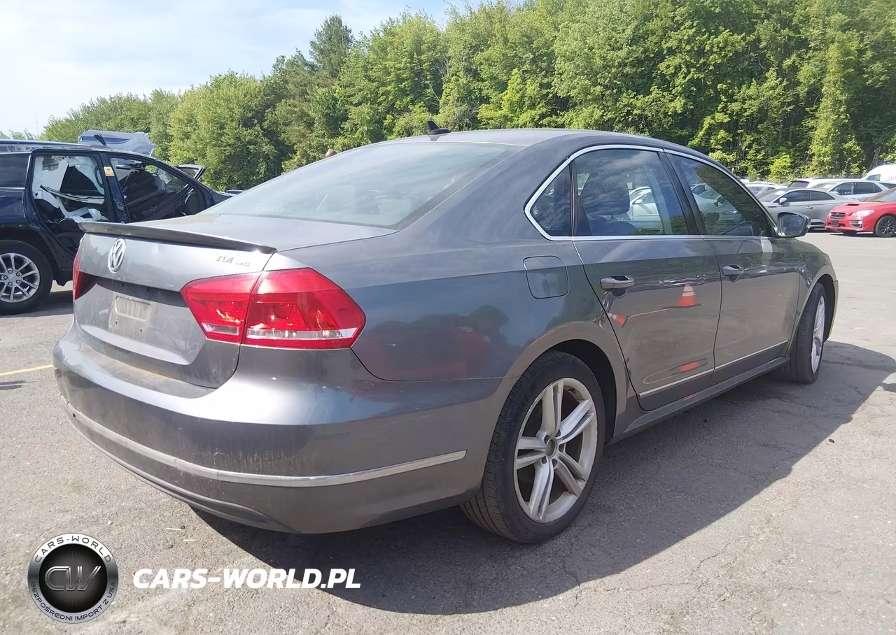 2013 Volkswagen Passat 2.0L Tdi Se VIN:1VWBN7A33DC066491 - 4