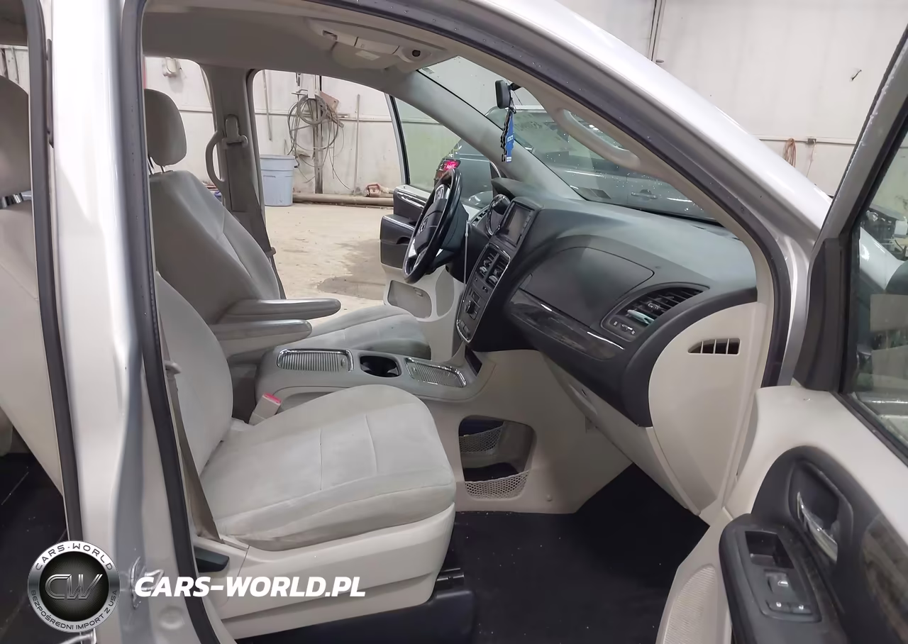 2011 Dodge Grand Caravan Crew VIN:2D4RN5DG5BR718958 - 5