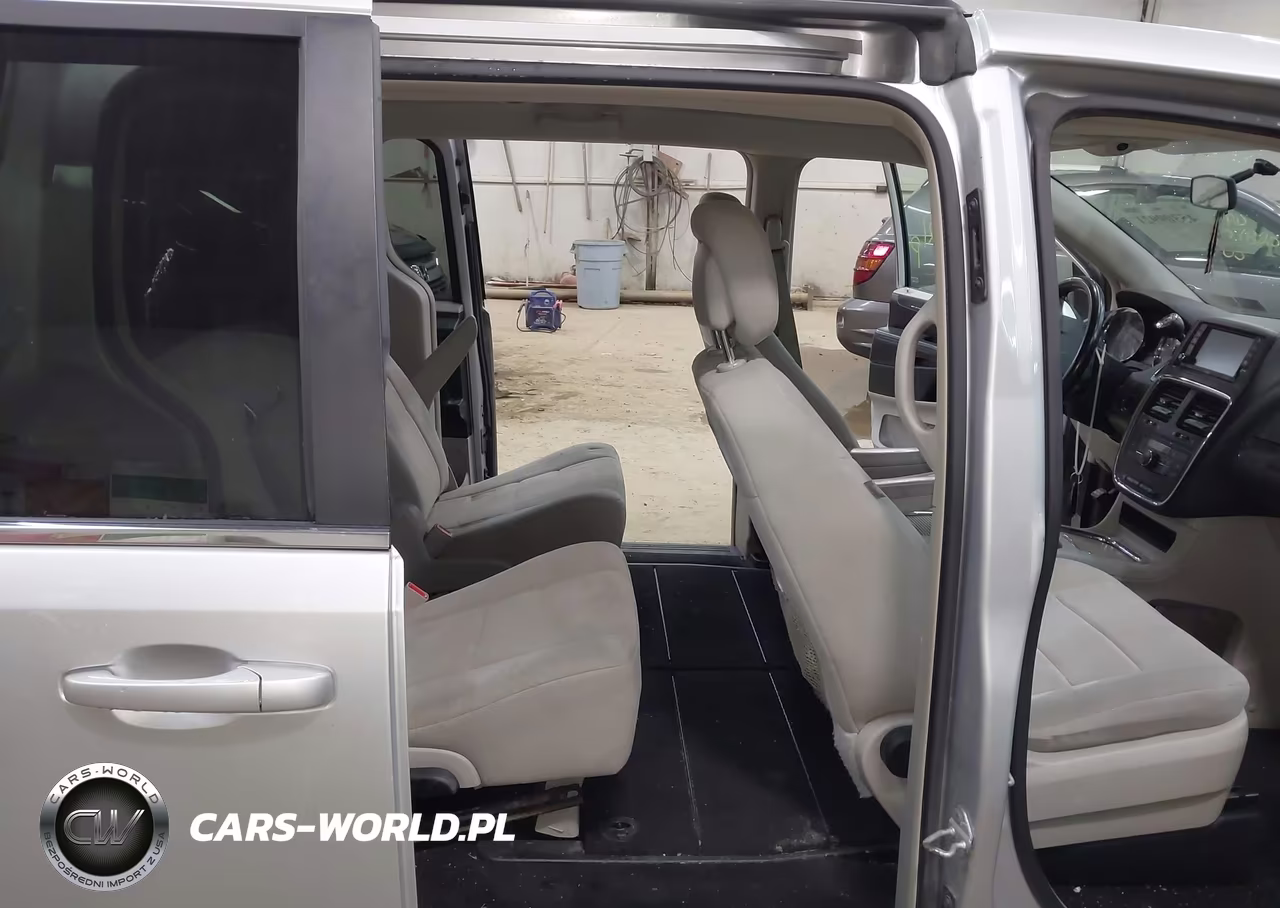 2011 Dodge Grand Caravan Crew VIN:2D4RN5DG5BR718958 - 8