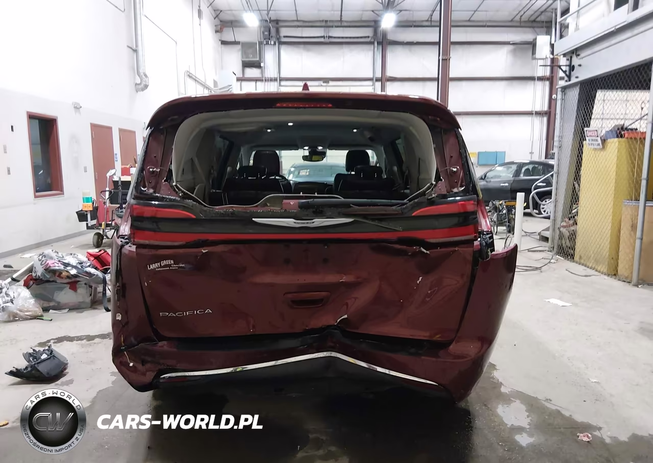 2021 Chrysler Pacifica Touring L VIN:2C4RC1BG3MR598482 - 17