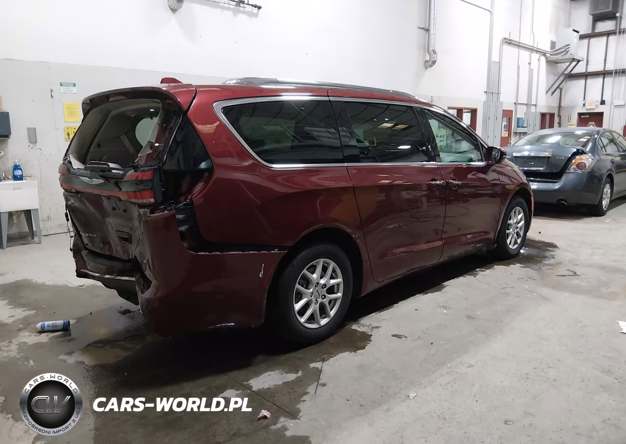 2021 Chrysler Pacifica Touring L VIN:2C4RC1BG3MR598482 - 4