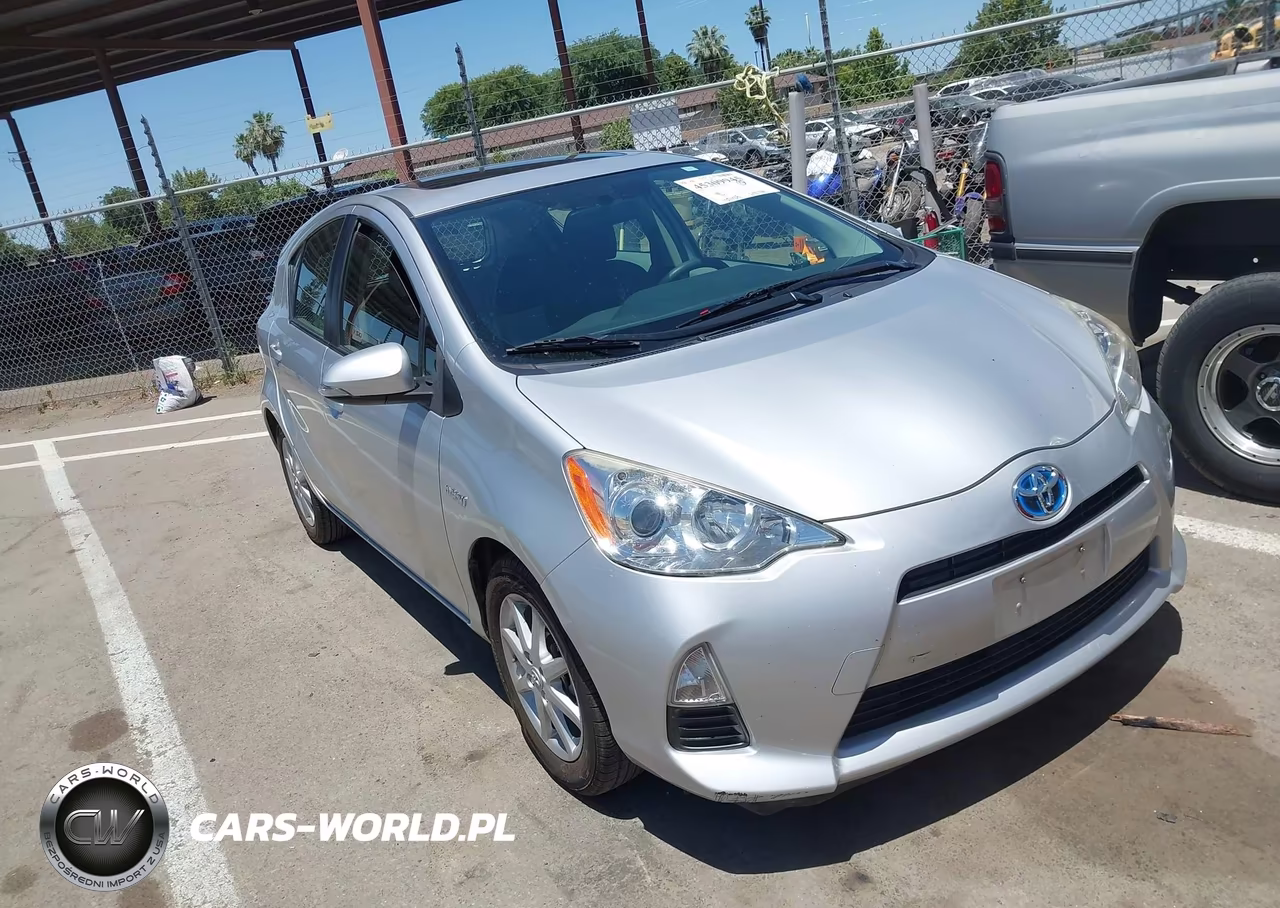 2014 Toyota Prius C Three