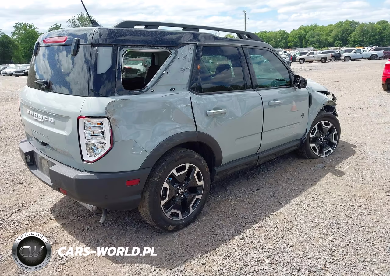 2023 Ford Bronco Sport Outer Banks VIN:3FMCR9C6XPRD26837 - 4