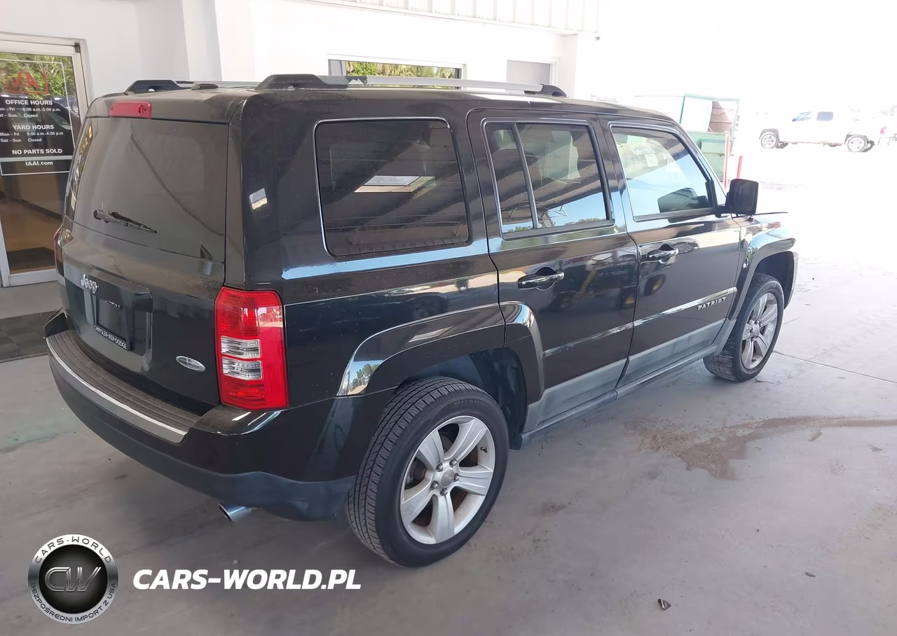 2011 Jeep Patriot Latitude X VIN:1J4NT4GB2BD109545 - 4