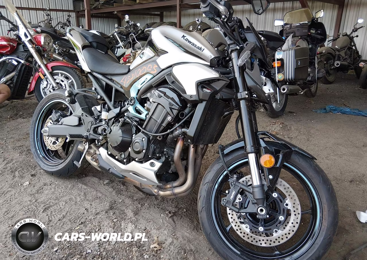 2025 Kawasaki Zr900 S – zdjęcie 1 z 15