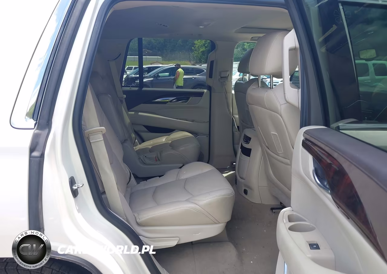 2015 Cadillac Escalade Luxury VIN:1GYS4MKJ9FR735603 - 8
