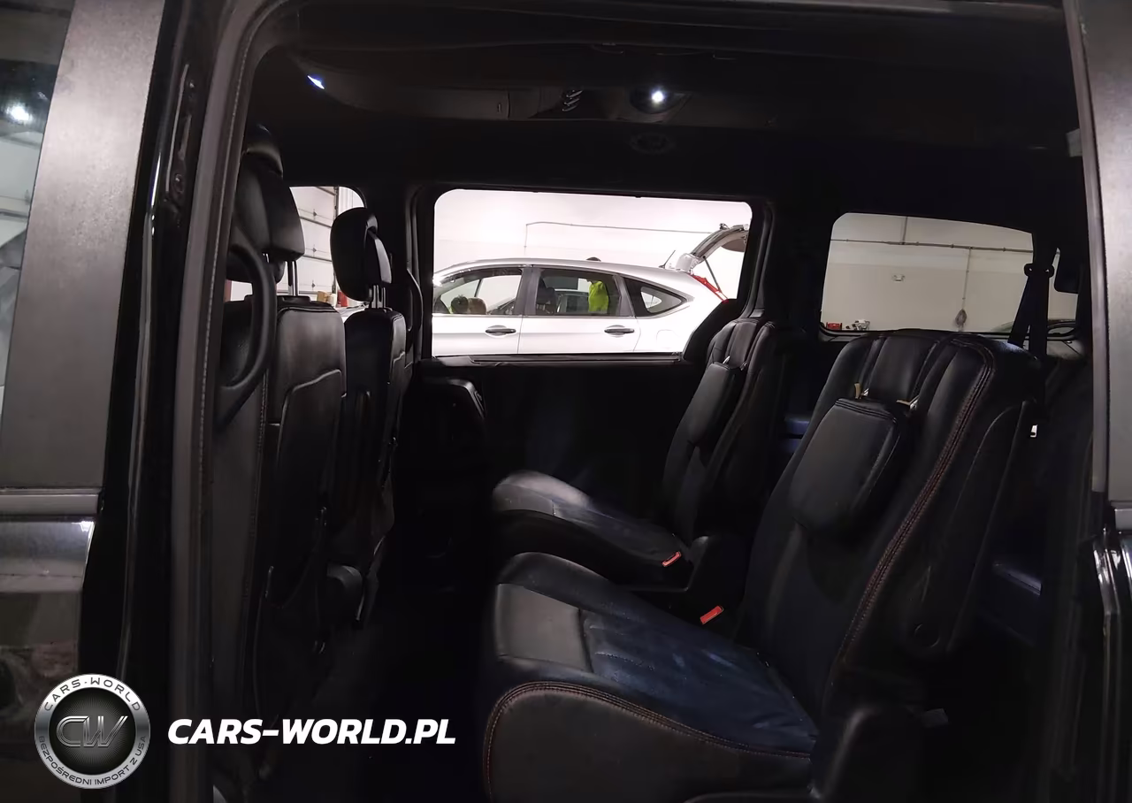 2018 Dodge Grand Caravan Gt VIN:2C4RDGEG8JR284060 - 8