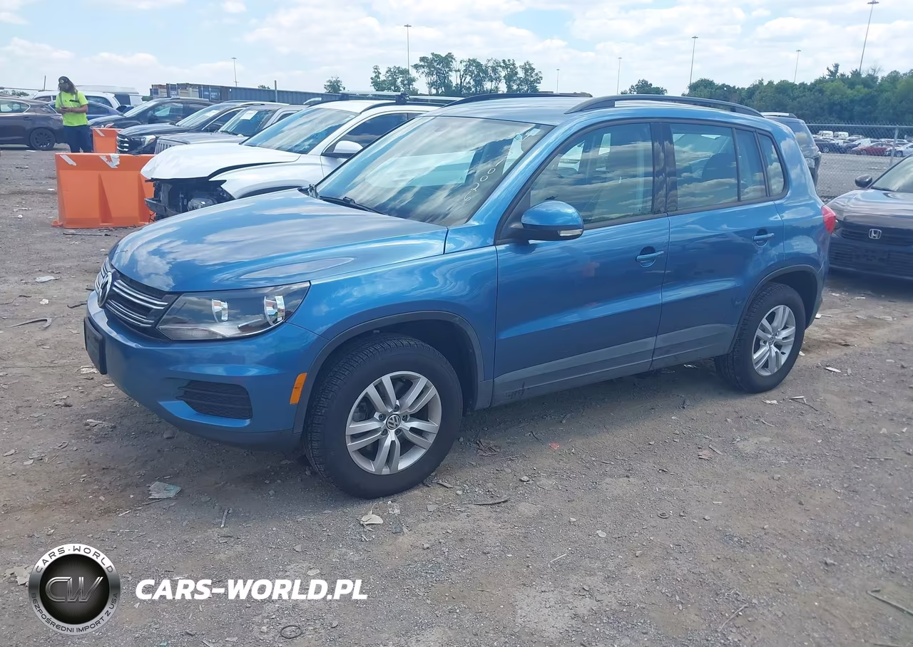 2017 Volkswagen Tiguan 2.0T-2.0T S VIN:WVGAV7AX9HK004764 - 2