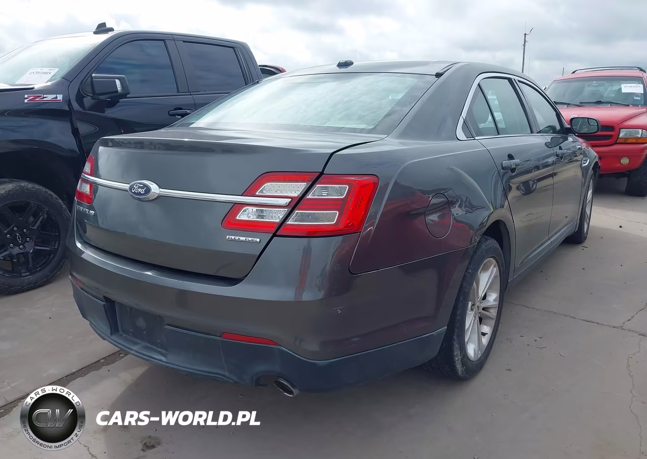 2017 Ford Taurus Se VIN:1FAHP2D8XHG110640 - 4