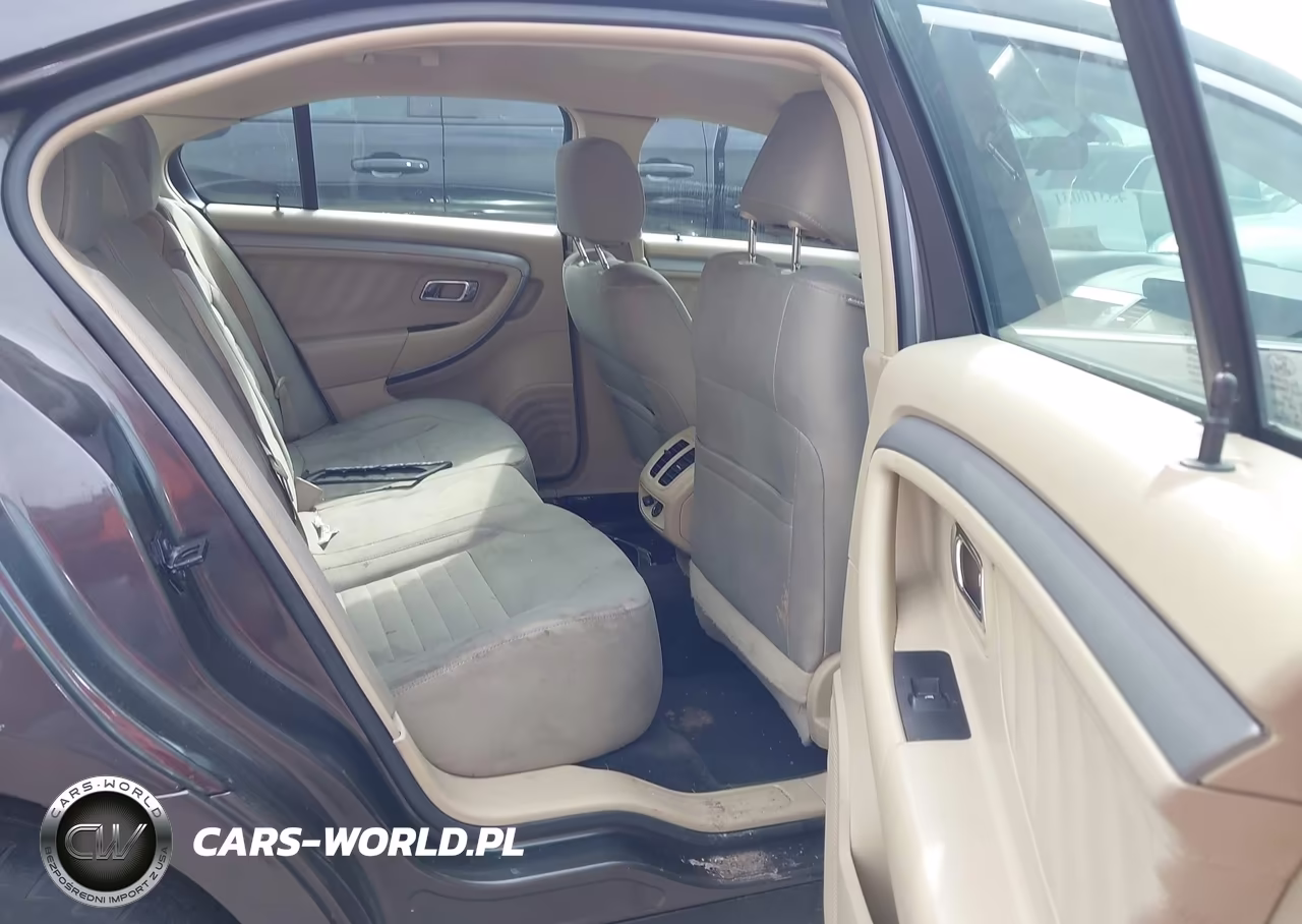2017 Ford Taurus Se VIN:1FAHP2D8XHG110640 - 8