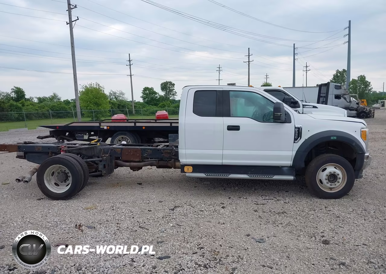 2017 Ford F-550 Chassis Xlt VIN:1FD0X5HT3HEE87325 - 13