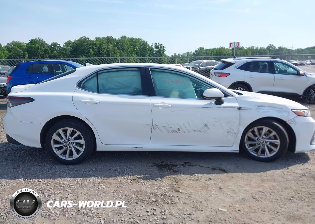 2024 Toyota Camry Le VIN:4T1C11AK5RU196938 - 13