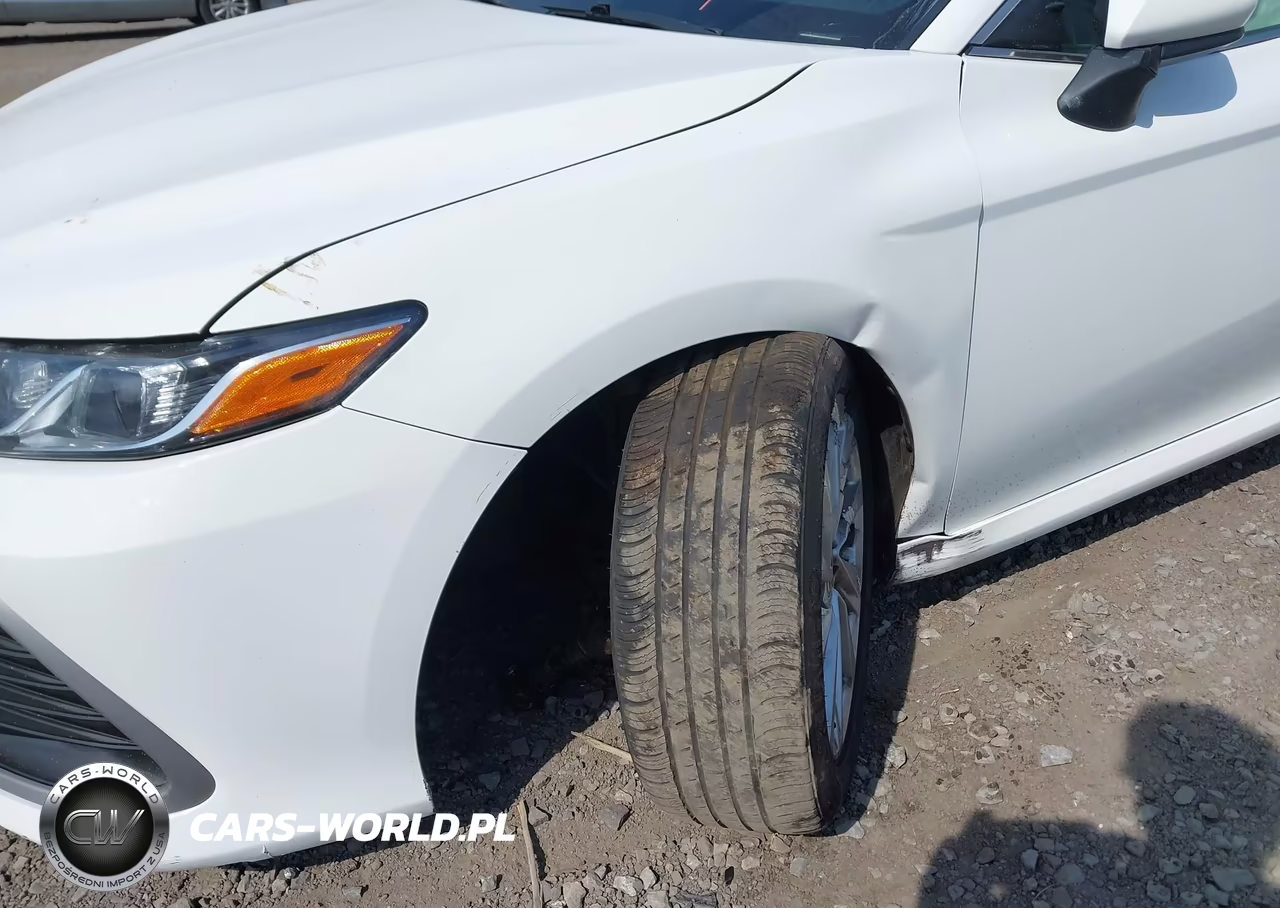 2024 Toyota Camry Le VIN:4T1C11AK5RU196938 - 17
