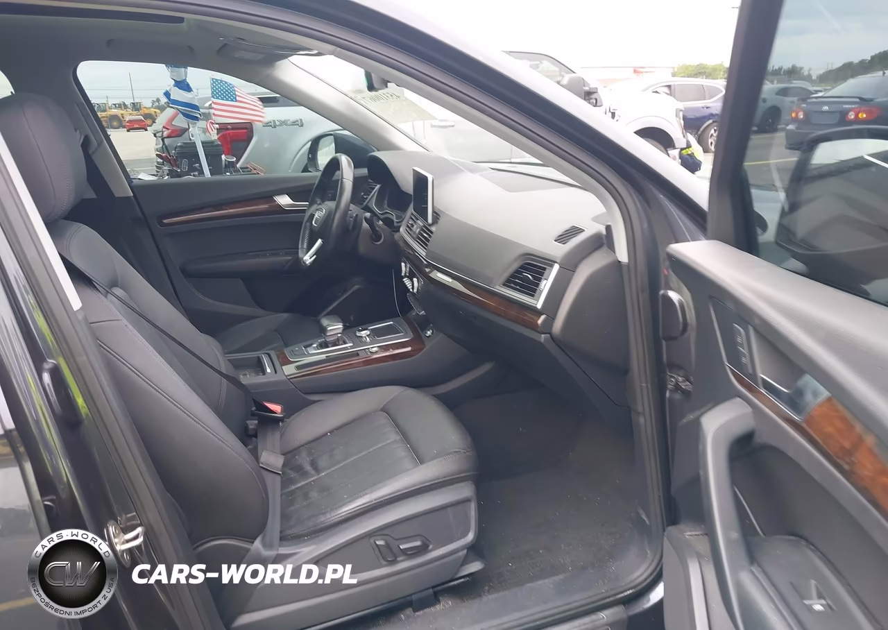 2018 Audi Q5 2.0T Premium-2.0T Tech Premium VIN:WA1ANAFYXJ2202689 - 5