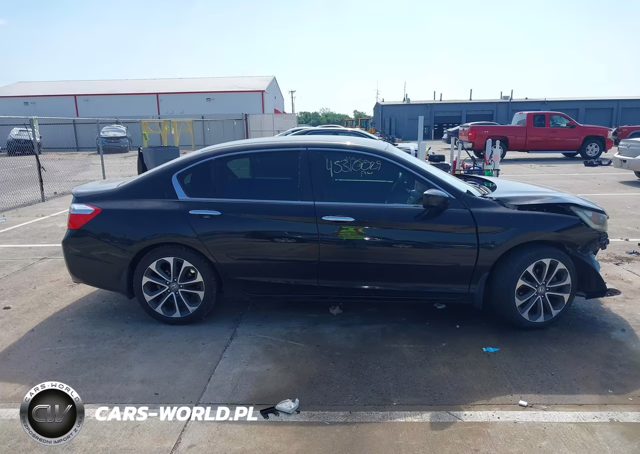 2015 Honda Accord Sport VIN:1HGCR2F59FA120515 - 13