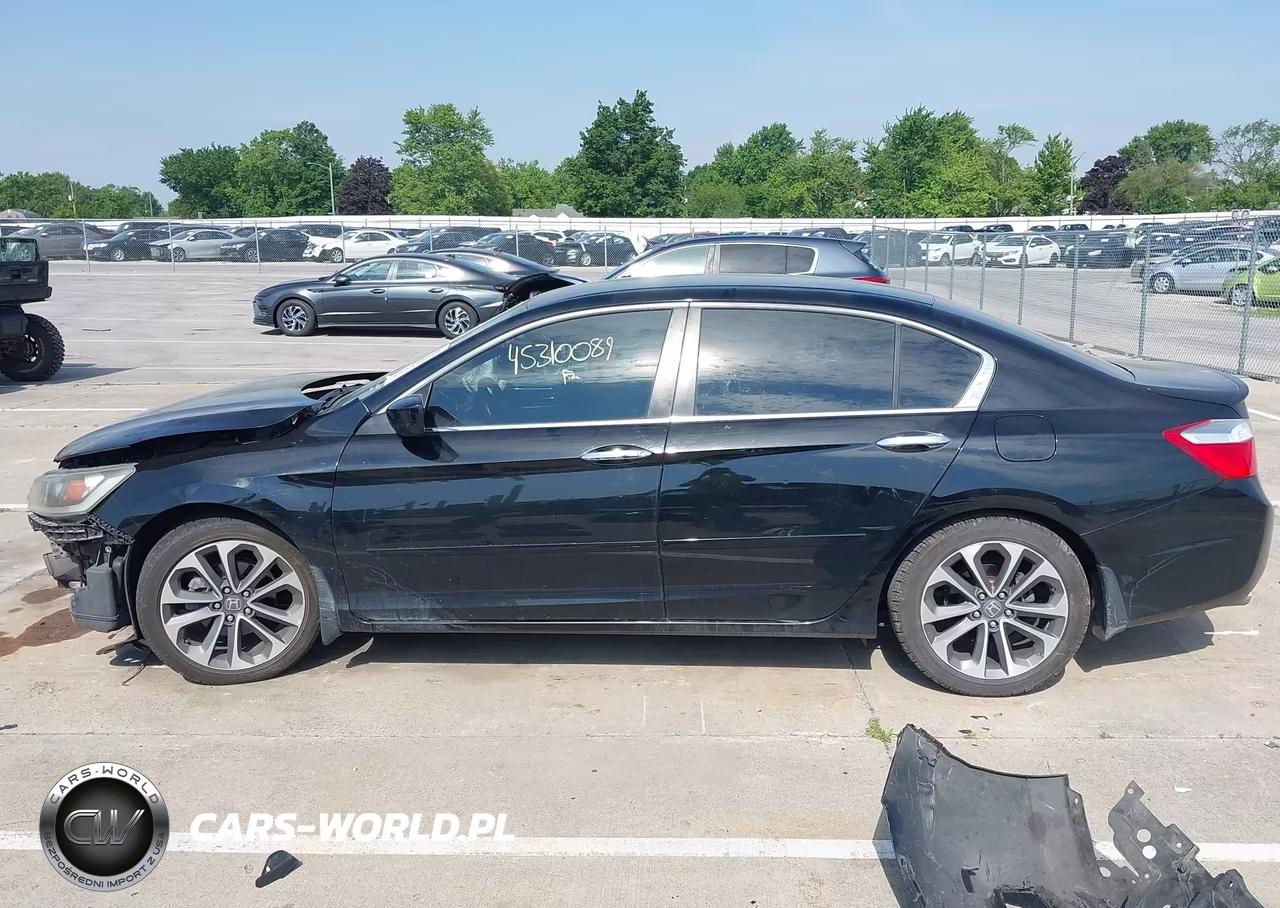 2015 Honda Accord Sport VIN:1HGCR2F59FA120515 - 14