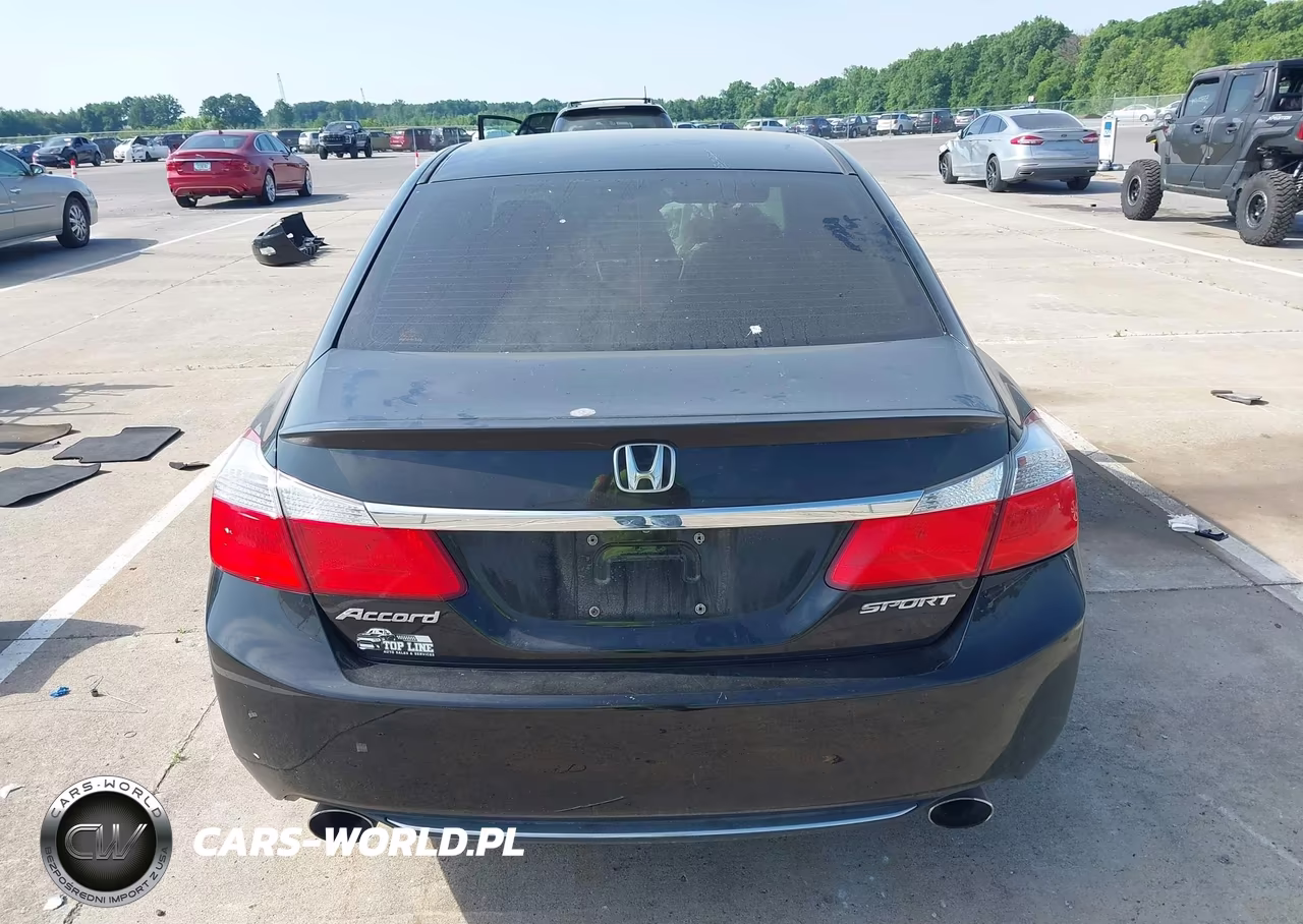 2015 Honda Accord Sport VIN:1HGCR2F59FA120515 - 16