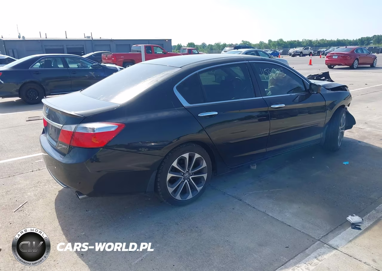 2015 Honda Accord Sport VIN:1HGCR2F59FA120515 - 4