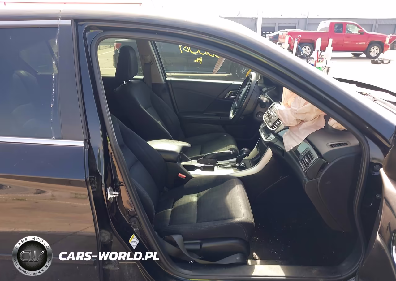 2015 Honda Accord Sport VIN:1HGCR2F59FA120515 - 5