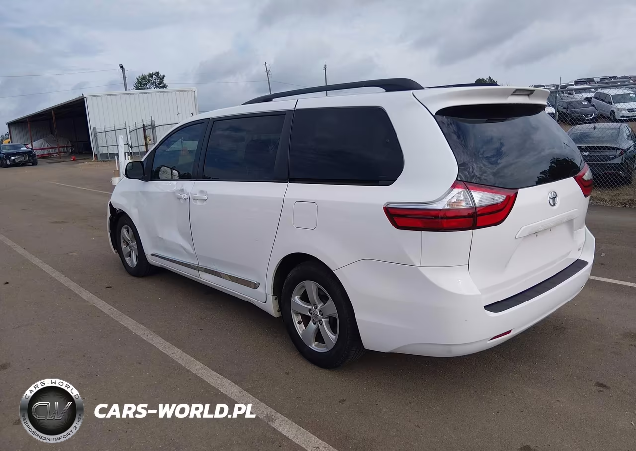 2015 Toyota Sienna Le 8 Passenger VIN:5TDKK3DC5FS663210 - 3