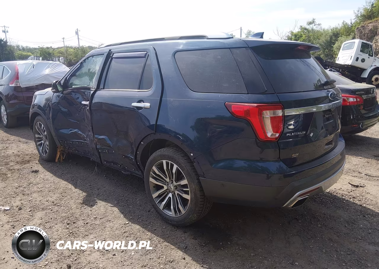 2016 Ford Explorer Platinum VIN:1FM5K8HT5GGD22286 - 3