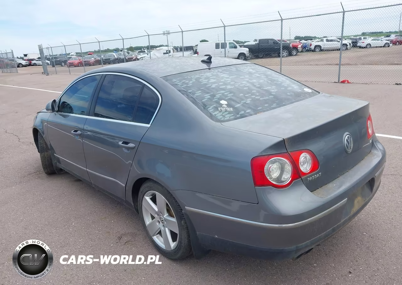 2007 Volkswagen Passat 2.0T Wolfsburg Edition VIN:WVWAK73C97P134035 - 3