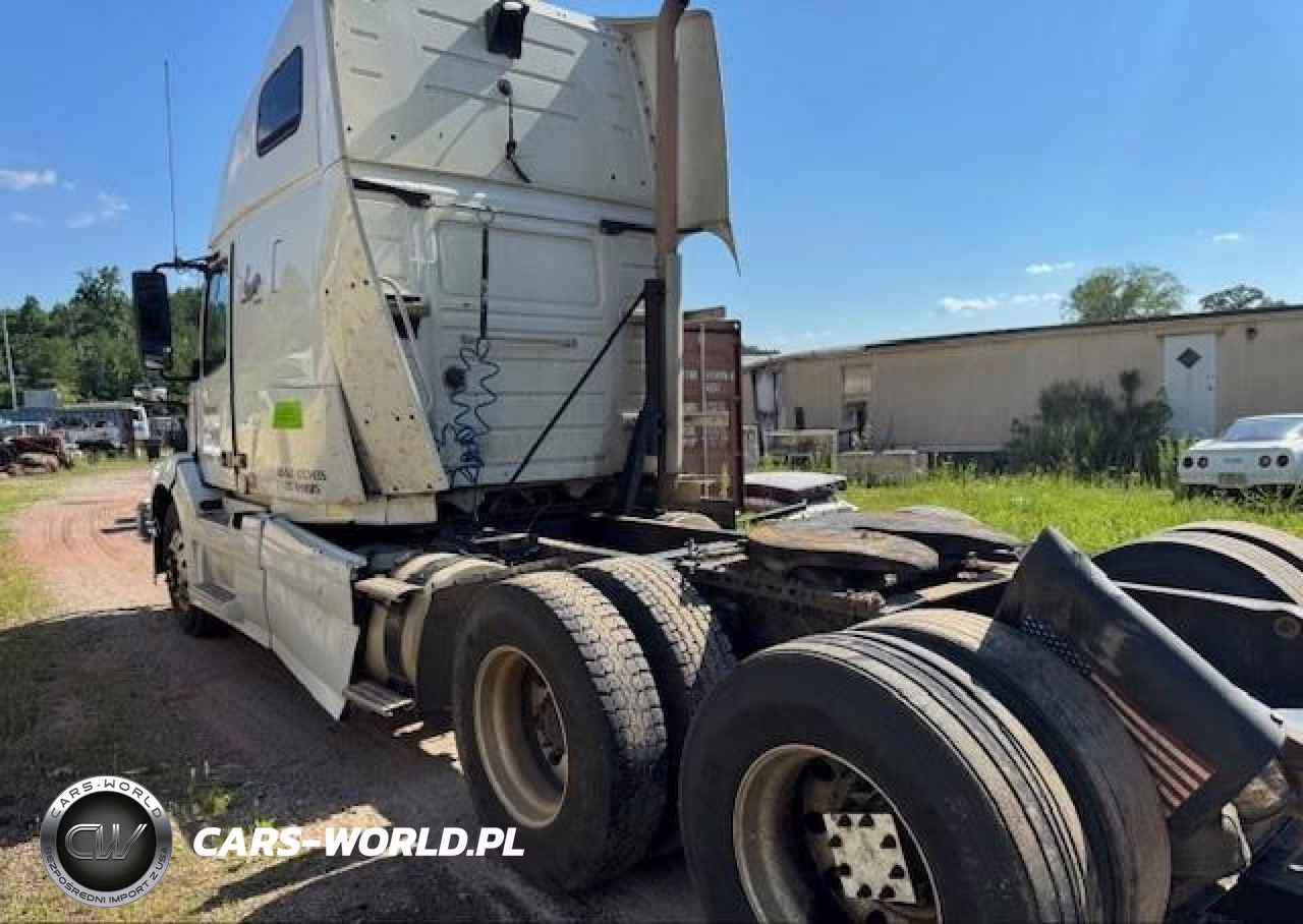 2015 Volvo Vn Vnl VIN:4V4NC9EGXFN178361 - 3