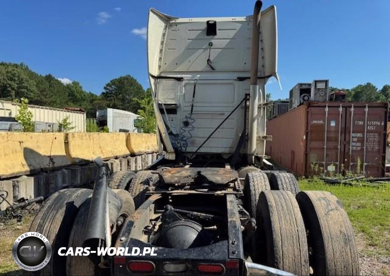 2015 Volvo Vn Vnl VIN:4V4NC9EGXFN178361 - 8