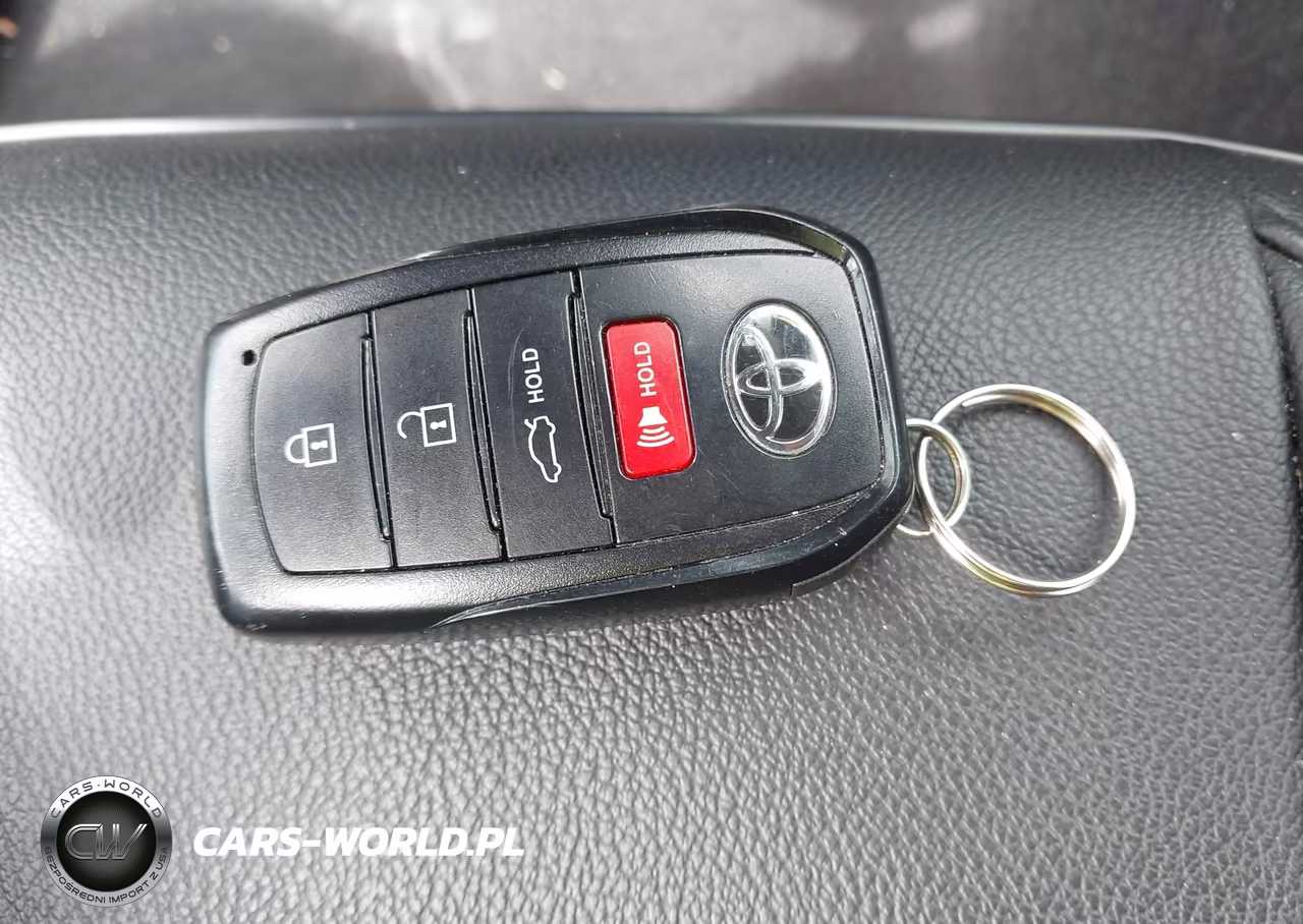 2025 Toyota Camry Le VIN:4T1DAACKXSU629418 - 11