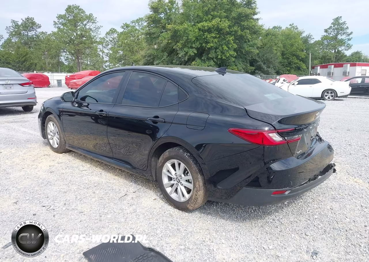 2025 Toyota Camry Le VIN:4T1DAACKXSU629418 - 3