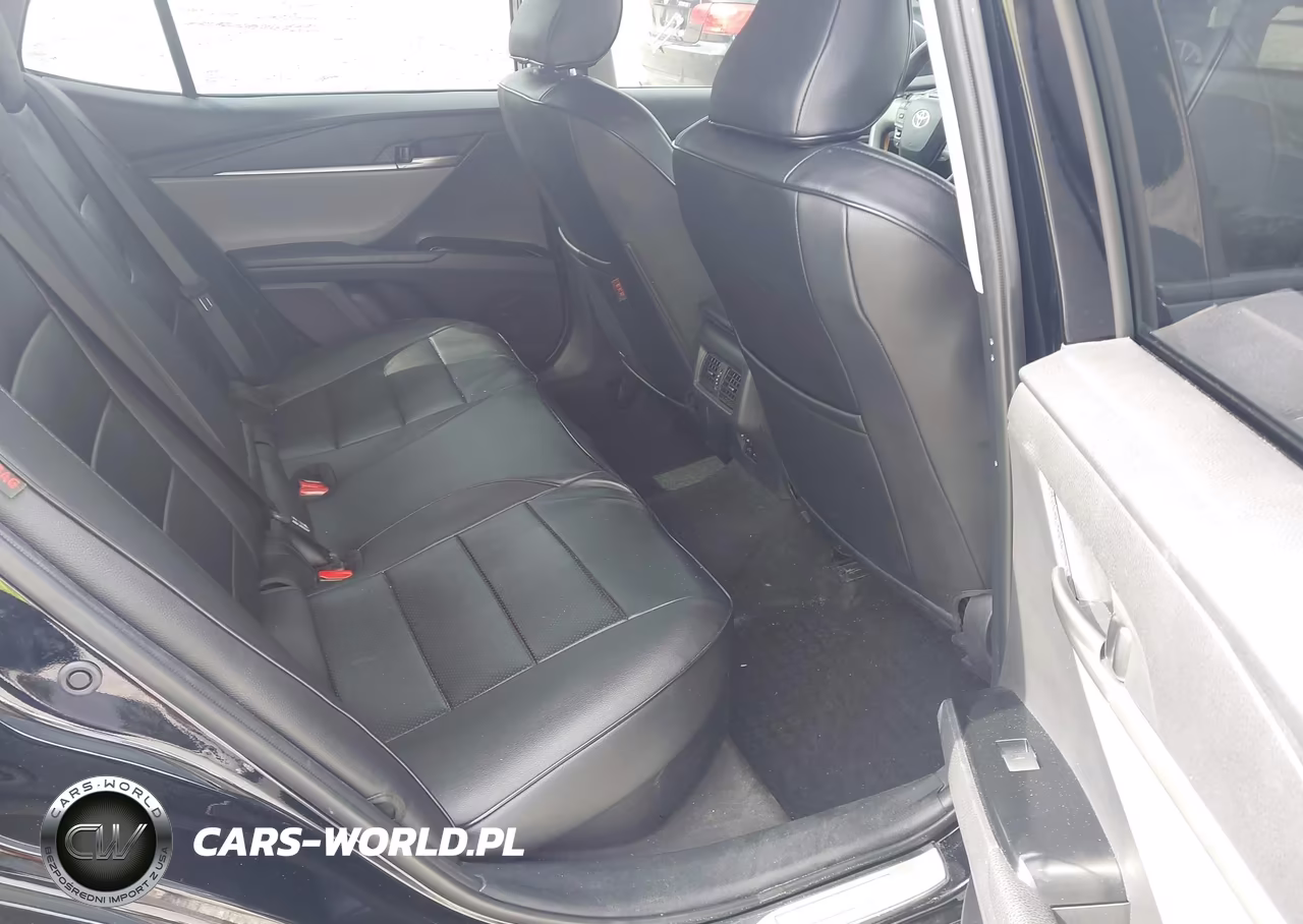 2025 Toyota Camry Le VIN:4T1DAACKXSU629418 - 8