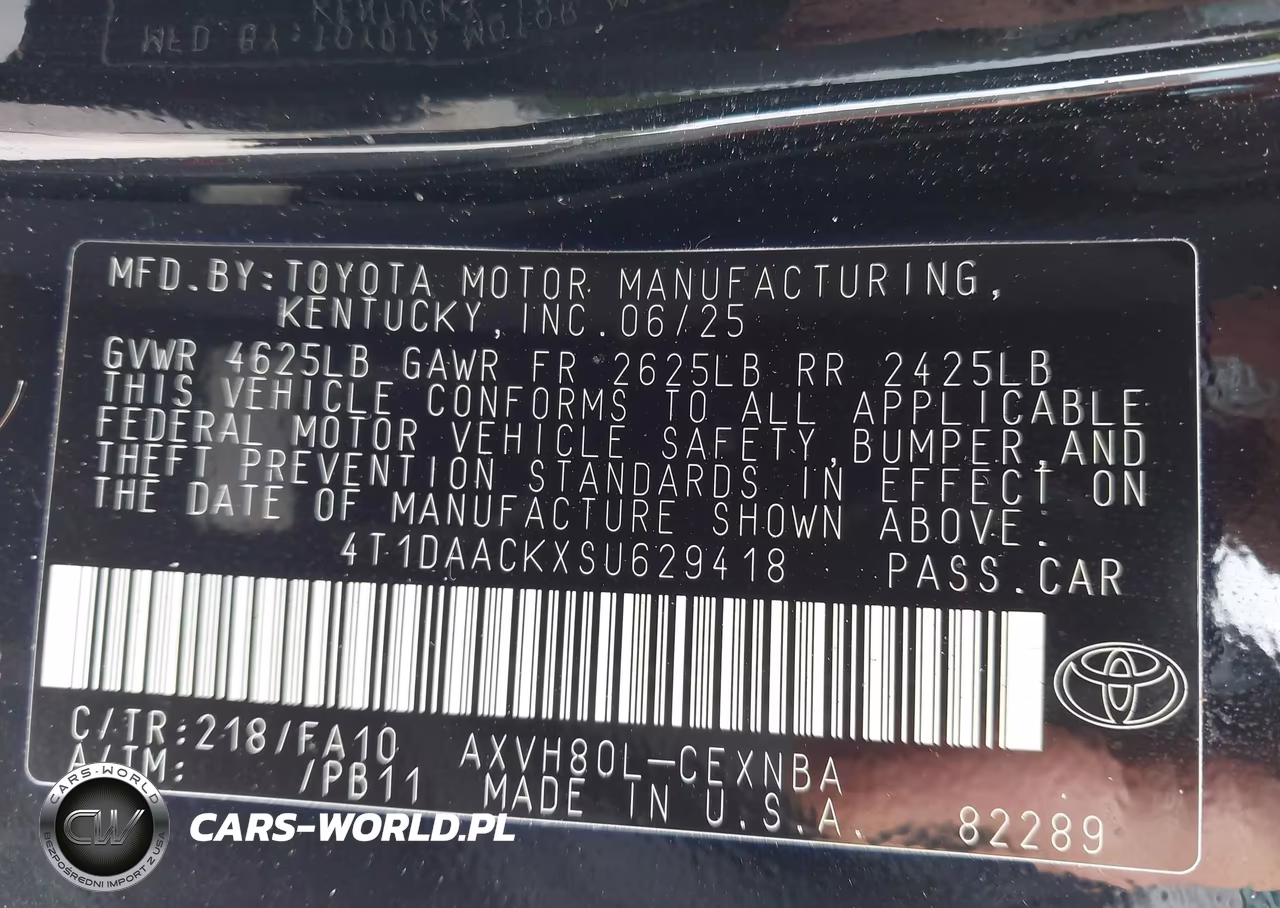 2025 Toyota Camry Le VIN:4T1DAACKXSU629418 - 9