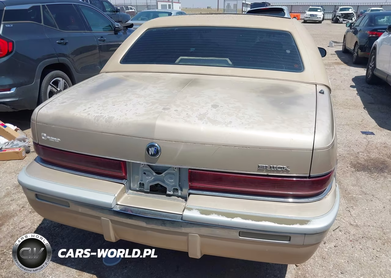 1995 Buick Roadmaster Limited VIN:1G4BT52P5SR404705 - 16