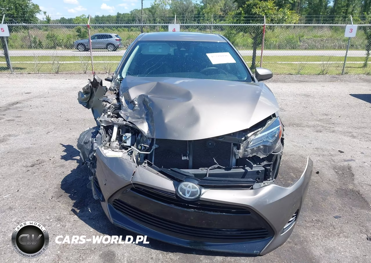 2019 Toyota Corolla Le VIN:2T1BURHEXKC222829 - 12