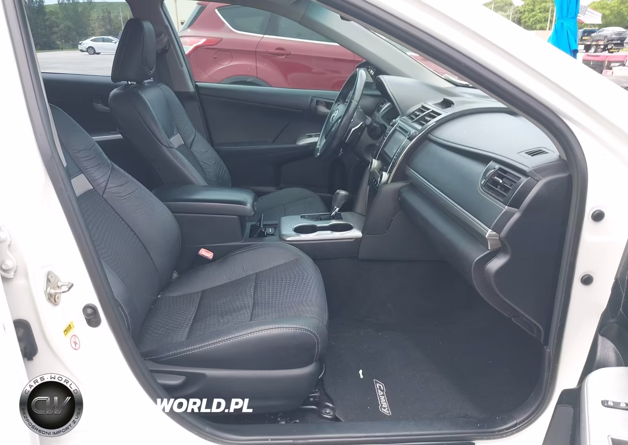 2014 Toyota Camry Se VIN:4T1BF1FK3EU765818 - 5