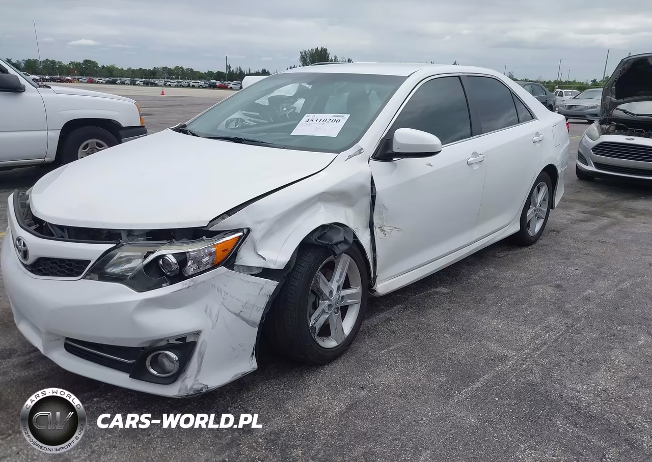 2014 Toyota Camry Se VIN:4T1BF1FK3EU765818 - 6