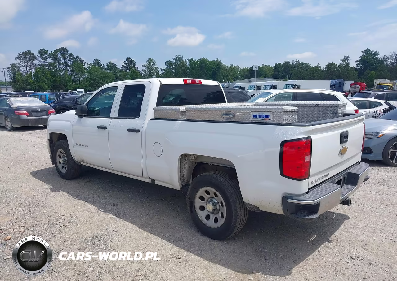 2018 Chevrolet Silverado 1500 Ls VIN:1GCRCNEC0JZ246610 - 3