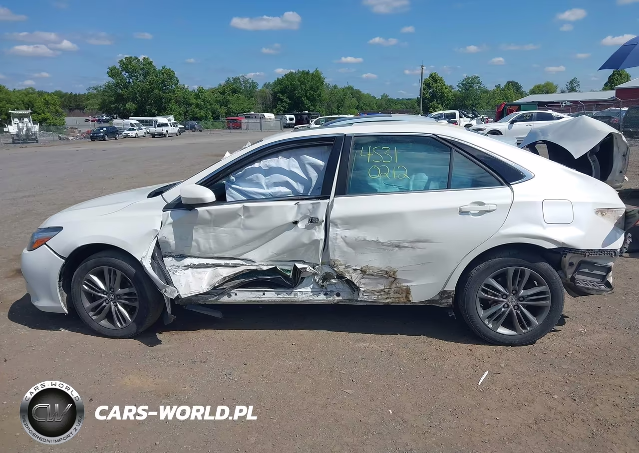 2017 Toyota Camry Se VIN:4T1BF1FKXHU436523 - 15