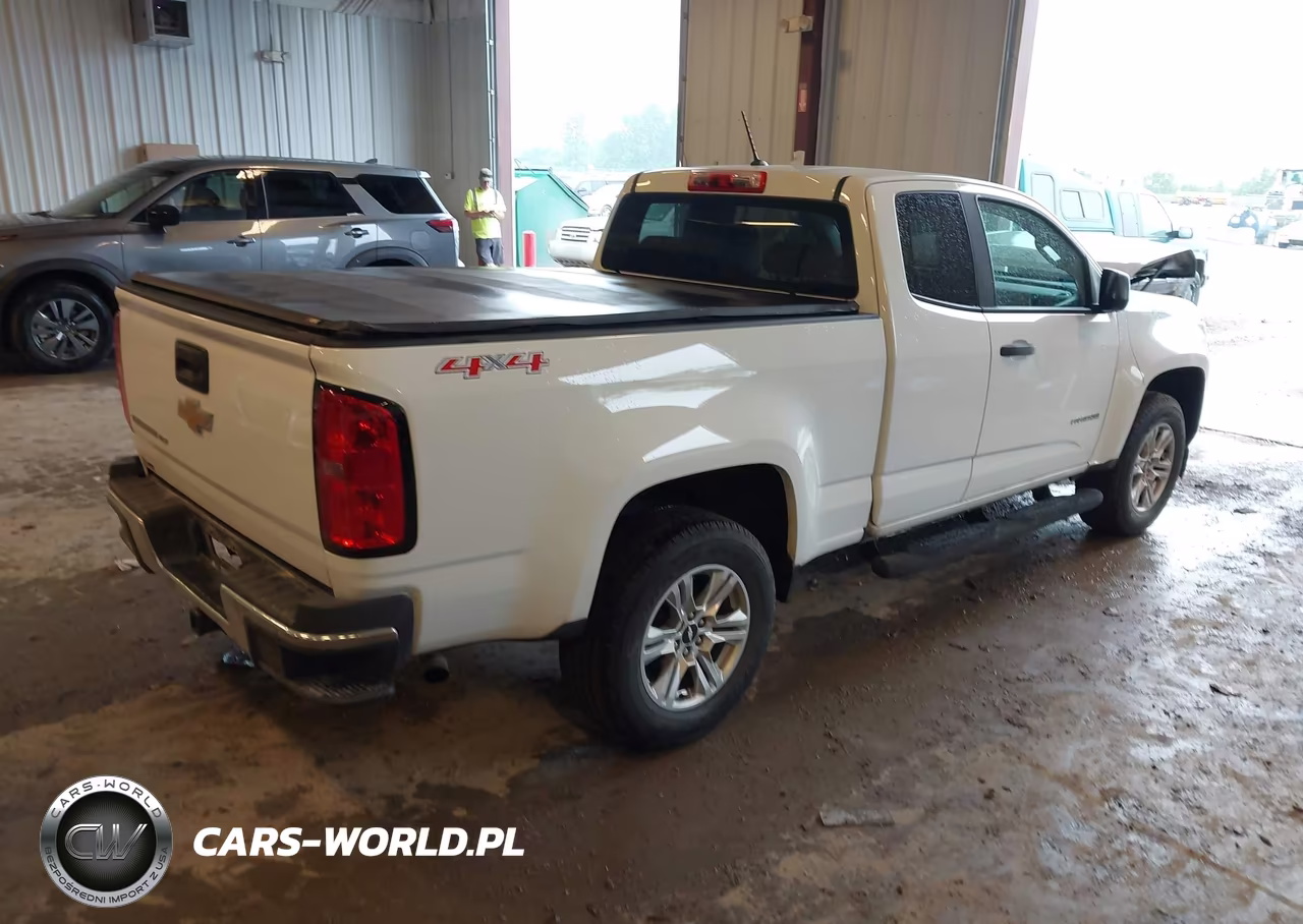 2018 Chevrolet Colorado Wt VIN:1GCHTBEN5J1171672 - 4