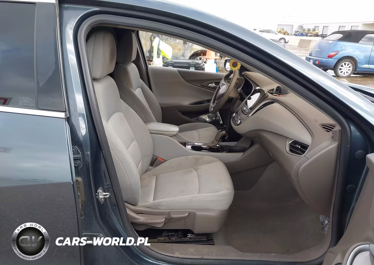2019 Chevrolet Malibu 1Ls VIN:1G1ZB5ST7KF197876 - 5