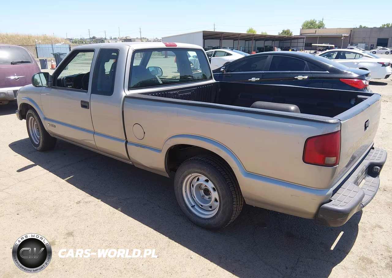 2002 Chevrolet S-10 VIN:1GCCS195028261841 - 3