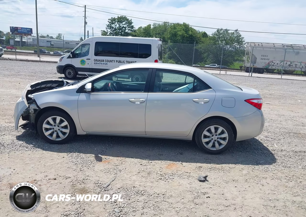2015 Toyota Corolla Le VIN:2T1BURHE0FC446777 - 15
