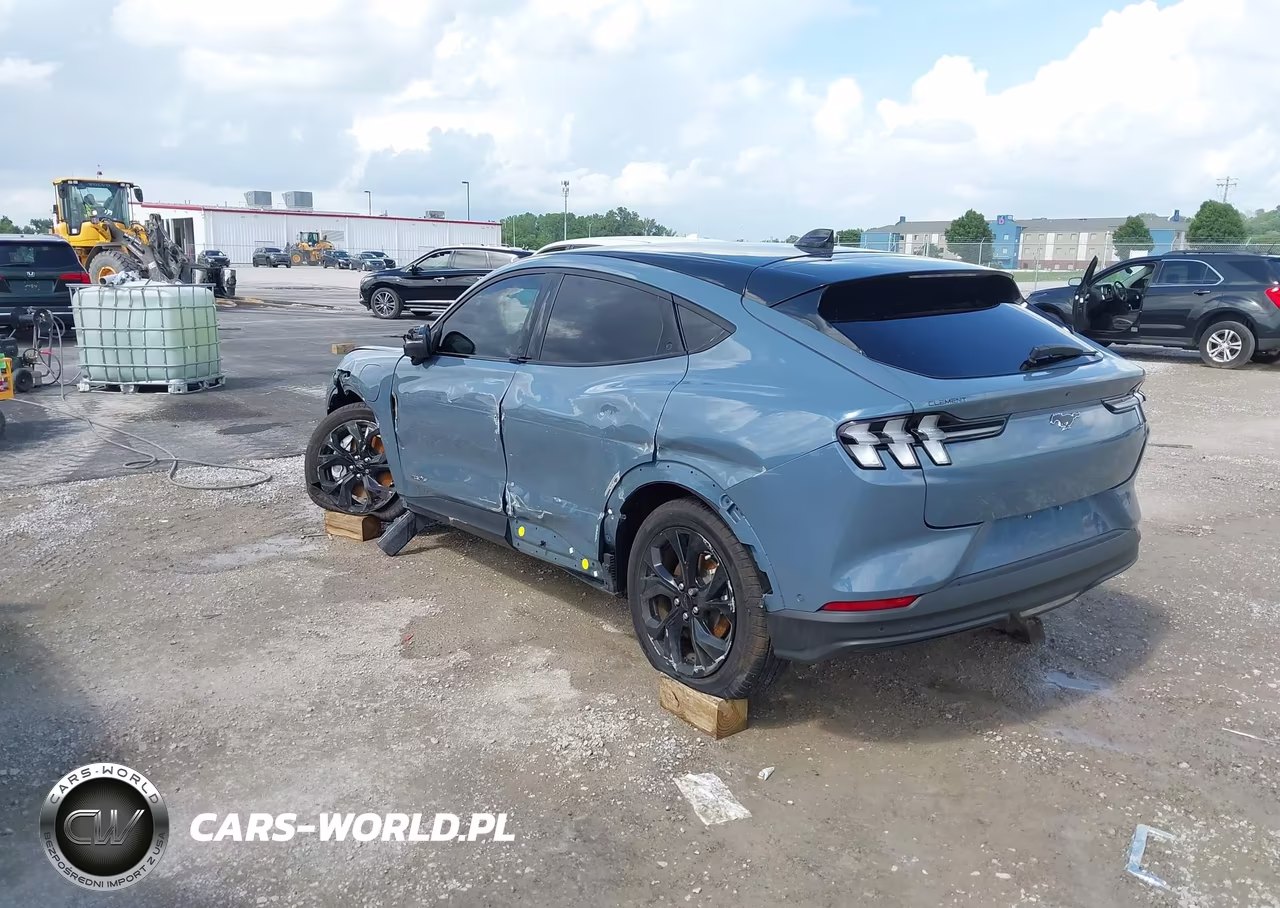 2024 Ford Mustang Mach-E Select VIN:3FMTK1R42RMA45319 - 3