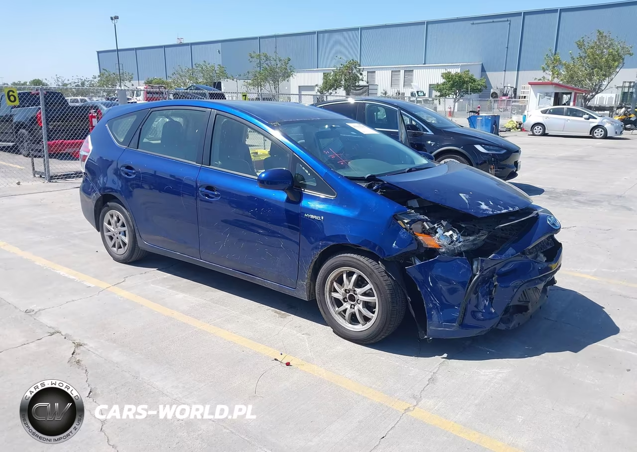 2016 Toyota Prius V Two – zdjęcie 1 z 17
