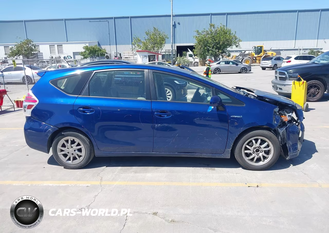 2016 Toyota Prius V Two VIN:JTDZN3EU4GJ046893 - 14
