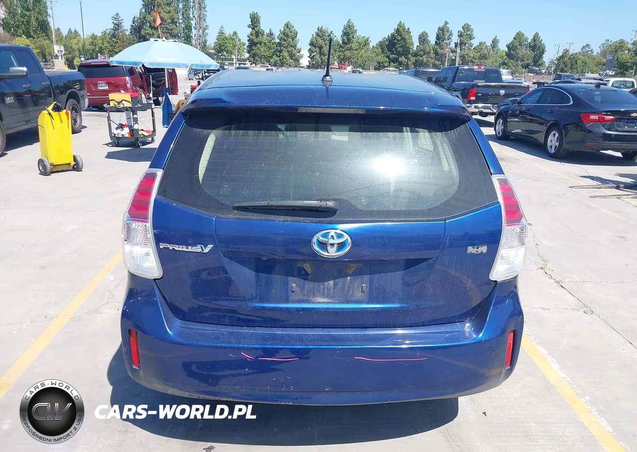 2016 Toyota Prius V Two VIN:JTDZN3EU4GJ046893 - 17