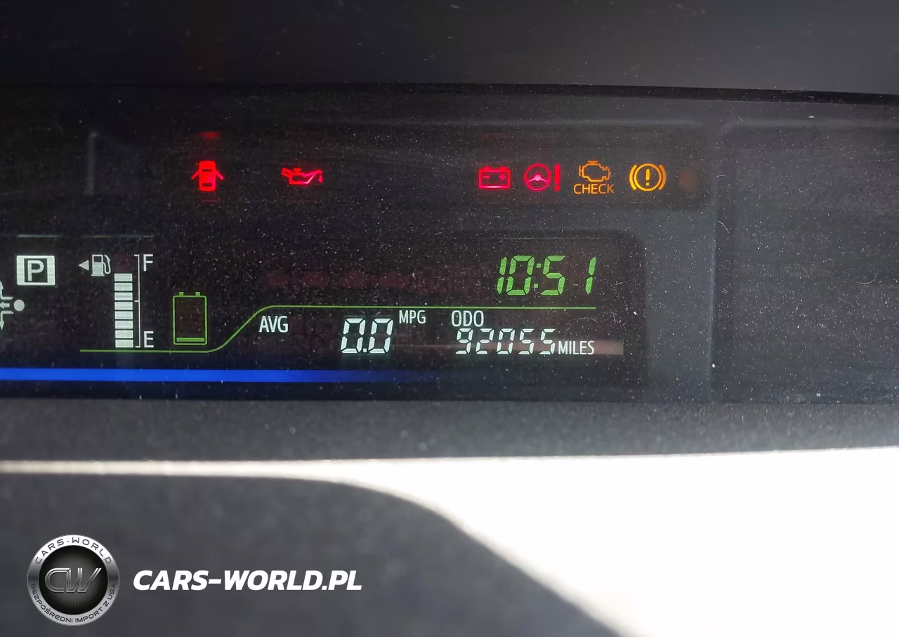 2016 Toyota Prius V Two VIN:JTDZN3EU4GJ046893 - 7