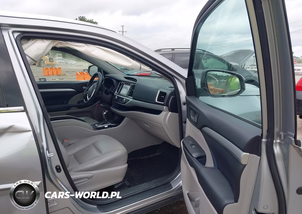 2015 Toyota Highlander Xle V6 VIN:5TDKKRFH7FS118167 - 5