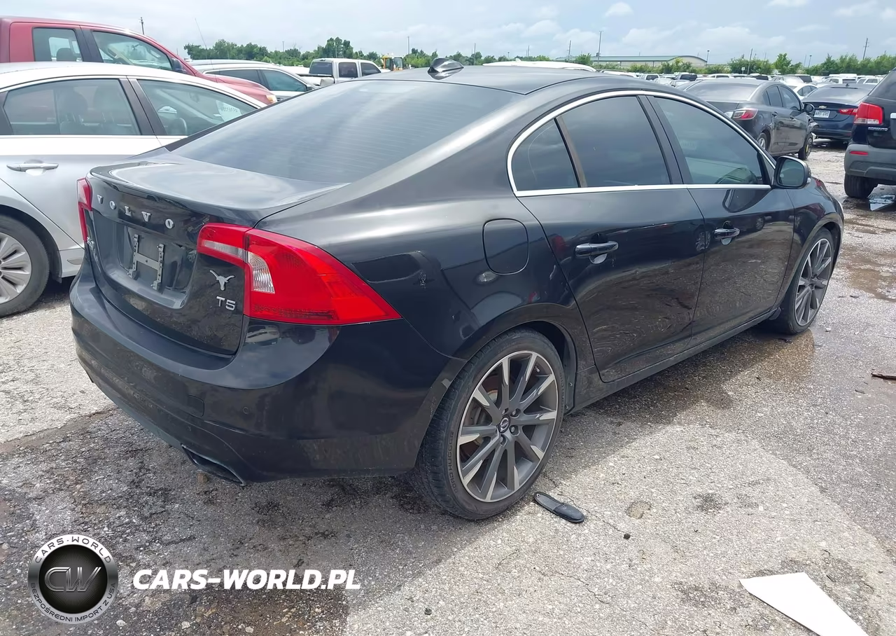 2015 Volvo S60 T5 Premier VIN:YV140MFKXF1344319 - 4
