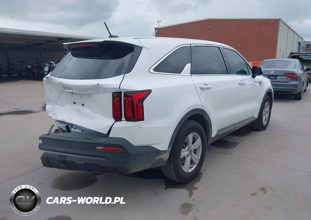 2023 Kia Sorento Lx VIN:5XYRG4LC8PG248663 - 4